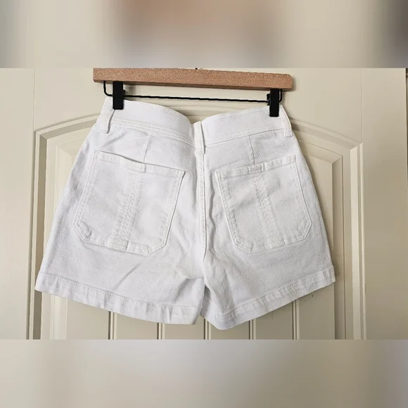 Evereve White High-Waist Button Front Shorts, Size 27 - Picture 4 of 4